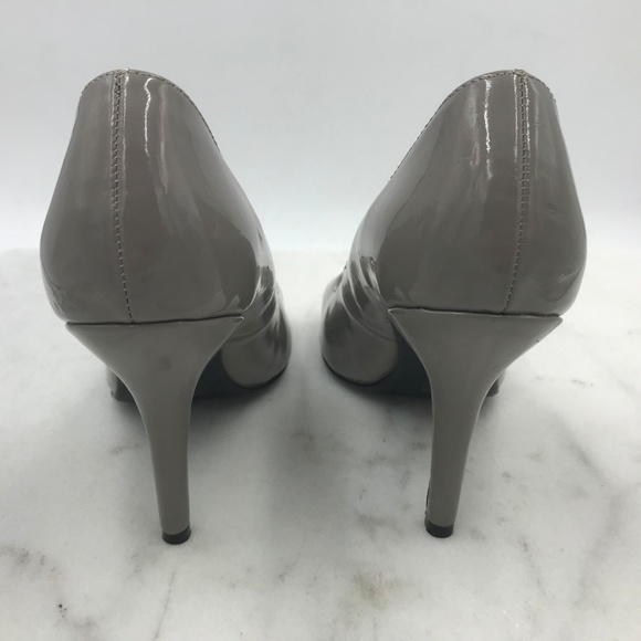 JUST FABULOUS Gray Peeptoe 4" Heels Sze 7.5 - Picture 4 of 5